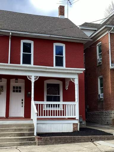 Main picture of 121 N Broad St