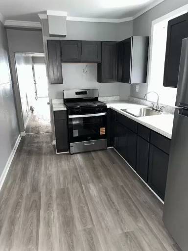 Main picture of 828 Beatty St