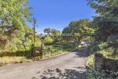 Main picture of 129 Corey Rd