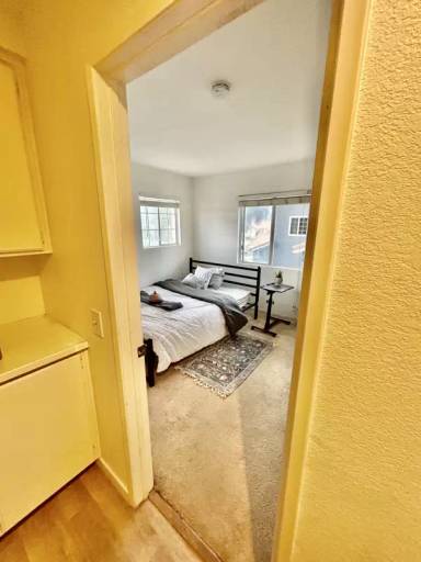 Main picture of 23604 Tarara Dr