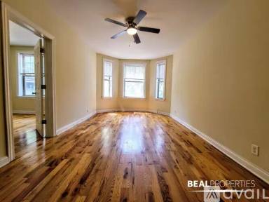 Main picture of 550-60 W Aldine Ave