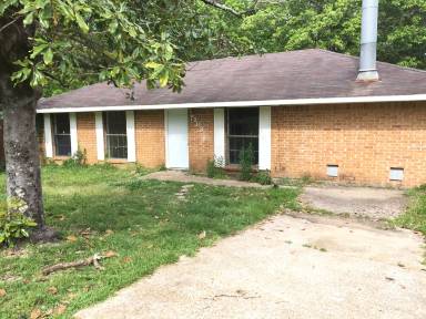 Main picture of 107 Herring St