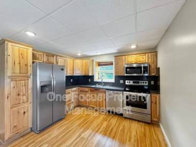 Main picture of 1585 W Southern Ave