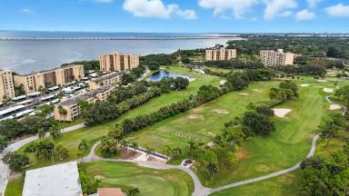 Main picture of 900 Cove Cay Dr