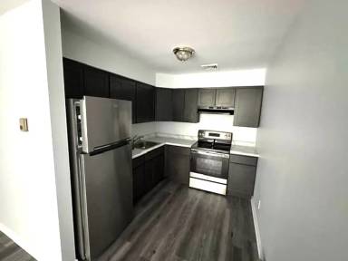 Main picture of 28 Newark Pompton Tpke