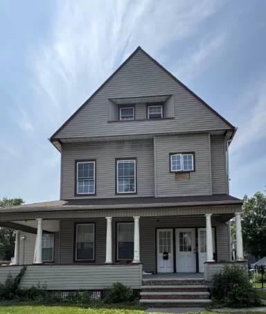 Main picture of 63 Hawthorne Ave