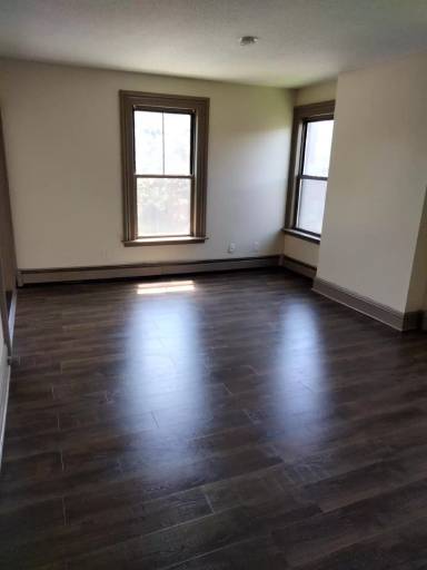 Main picture of 44 Alden St