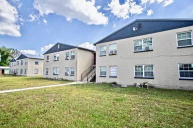 Main picture of Palm Court Apartments