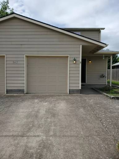 Main picture of 547 N 6th St