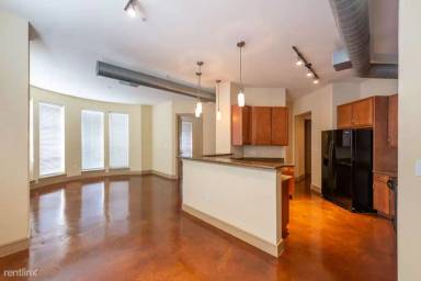 Main picture of 3105 Hillcroft Ave