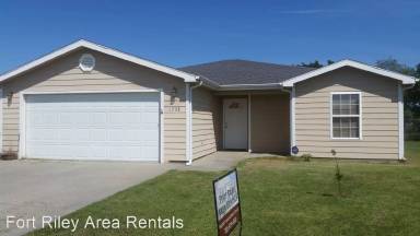 Main picture of 1715 W 14th Street Pl