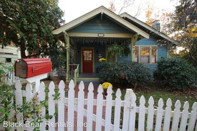 Main picture of 43 Woodward Ave