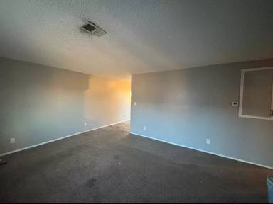 Main picture of 406 S Illinois St