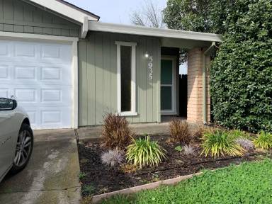 Main picture of 5965 Moss Creek Cir
