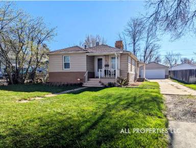 Main picture of 4544 S Grant St
