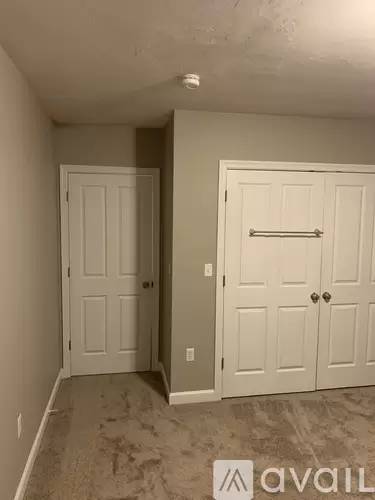 Main picture of 23 W Maple St