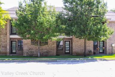 Main picture of 915 Avenue A