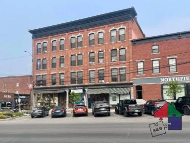 Main picture of 7 S Main St