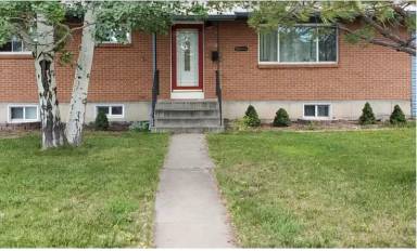 Main picture of 1315 Balsam St