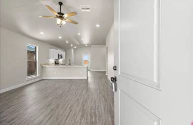 Main picture of 2144 Langford Ave