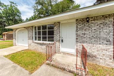 Main picture of 107 Greenhurst Ave