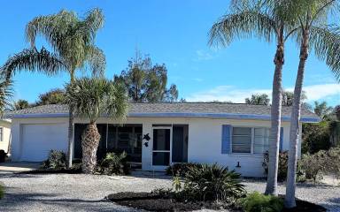 Main picture of 328 Winfield Way