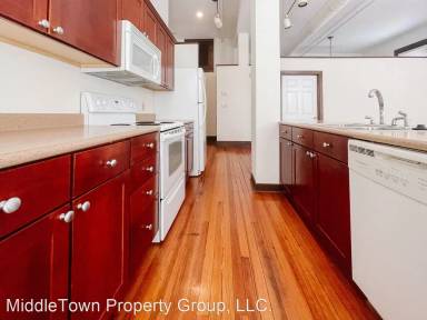 Main picture of 122 S Walnut St