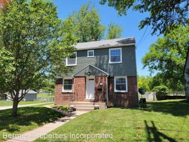 Main picture of 1104 E 29th St