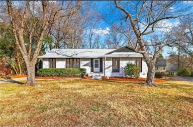 Main picture of 2204 Dulaire Rd
