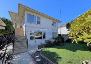 Main picture of 663 W 39th St