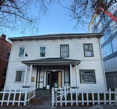 Main picture of 5th & Washington Apartments