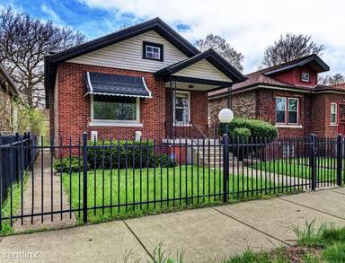 Main picture of 10225 S Bensley Ave