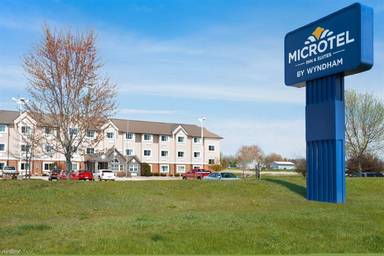 Main picture of 5500 Dyer Ave