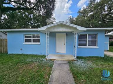 Main picture of 2721 Doyle Cir