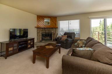 Main picture of 9849 Ryan Gulch Rd