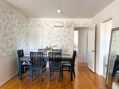 Main picture of 4080 Madison Ave
