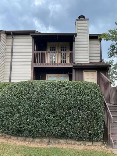 Main picture of Holly Towne Condominiums