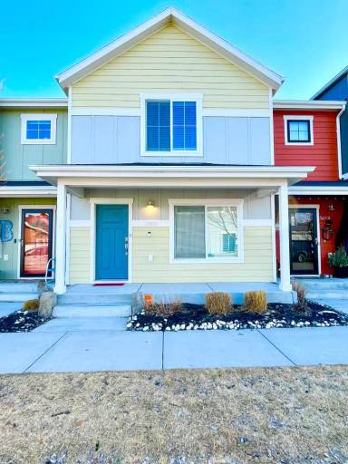 Main picture of 5260 Golden Hollow Rd