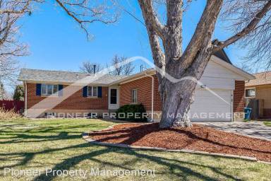 Main picture of 2430 Miller St