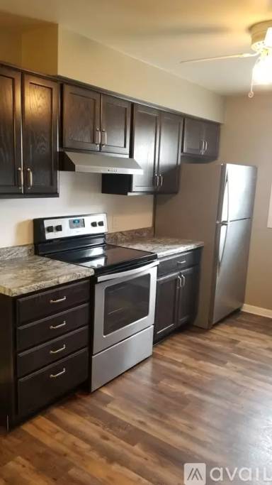 Main picture of 419 S Walnut Ave