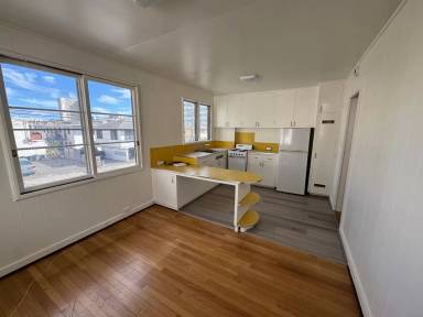Main picture of 1558 Kewalo St