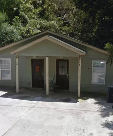 Main picture of 914 Ray St