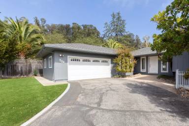 Main picture of 889 Prospect Hts