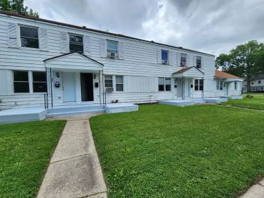 Main picture of 954 S Central Dr