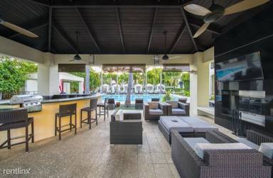 Main picture of 1301 E Sunrise Blvd