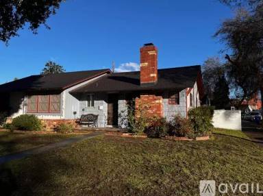 Main picture of 20933 Lanark St