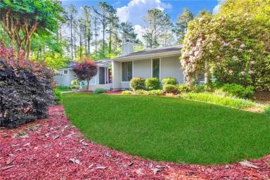 Main picture of 3305 Hutton Pl