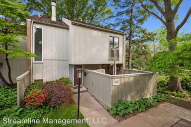 Main picture of 5226 Pooks Hill Rd