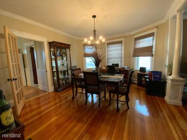 Main picture of 517 Pleasant Valley Pkwy