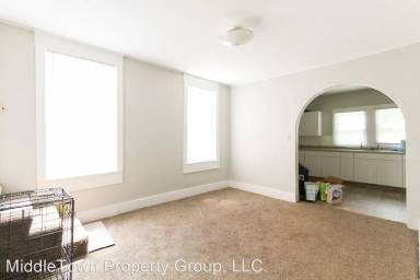 Main picture of 1507 1/2 W Jackson St